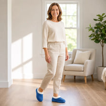 Lade das Bild in den Galerie-Viewer, FeelFree Slipper - ergonomische & rutschfeste Winterslipper