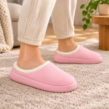 Lade das Bild in den Galerie-Viewer, FeelFree Slipper - ergonomische &amp; rutschfeste Winterslipper
